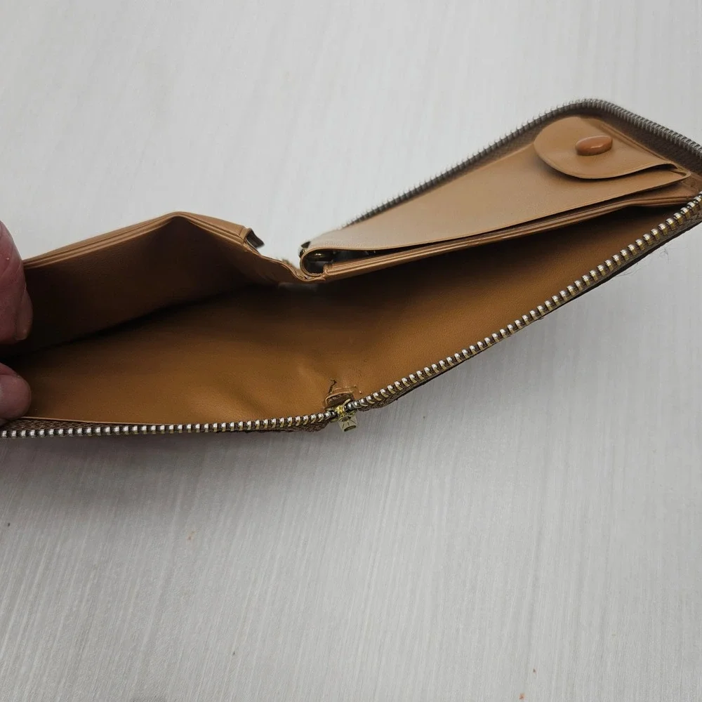 Vintage Hand‎ Tooled Leather Horse Wallet Brown Zip Around Bifold Wallet
